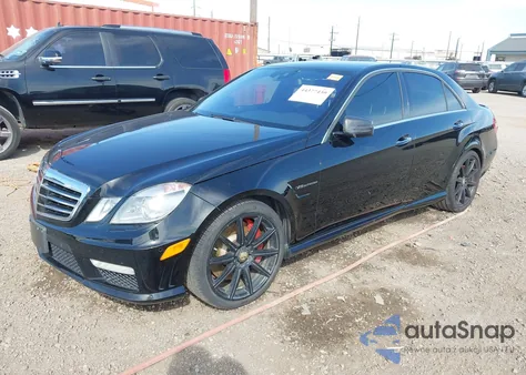 2012 Mercedes-Benz E 63 Amg z USA, uszkodzony, nr VIN WDDHF7EB2CA659903